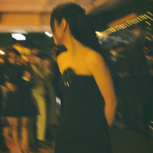 裸体裸乳被🍑国产
